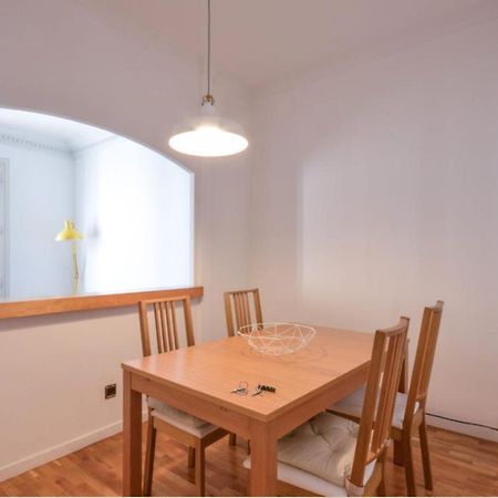 Апартаменты Piso En Sagrada Familia Барселона Экстерьер фото
